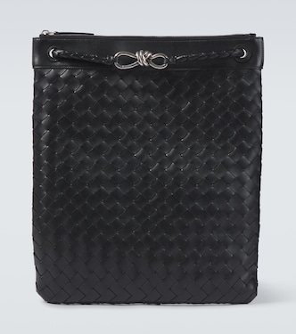 Flat Andiamo Intrecciato leather messenger bag | Bottega Veneta
