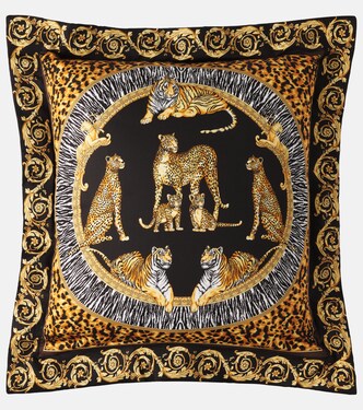 Logo printed cotton satin cushion | Versace Home