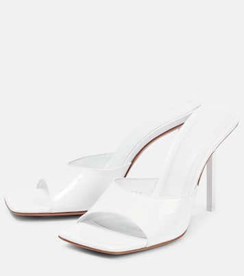 Pantoletten Laura aus Lackleder | Amina Muaddi