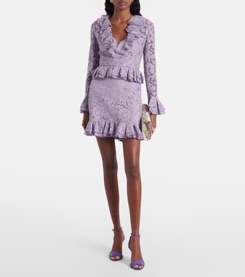 فستان قصير من الدانتيل بنقشة الورود مع كشكشة | Valentino