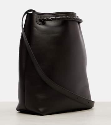 Sac seau Andiamo Small en cuir | Bottega Veneta