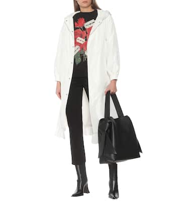 Mantel aus Seidensatin | Undercover