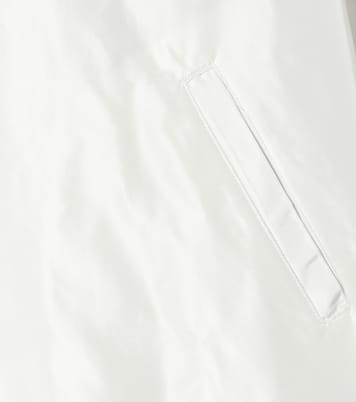 Mantel aus Seidensatin | Undercover