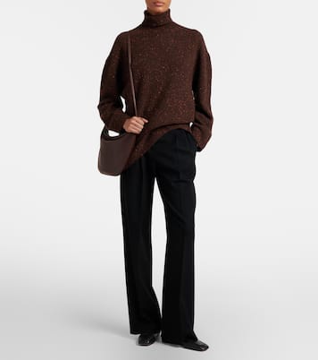 EW Izzy Medium leather shoulder bag | The Row