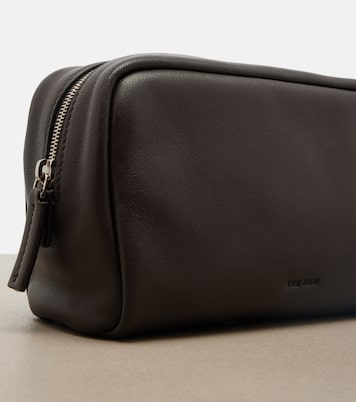 Pouch Astra Small de piel | The Row