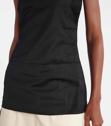 Top | Entire Studios