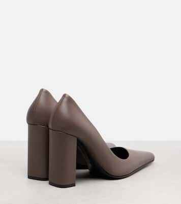 Pointy leather pumps | Alaïa