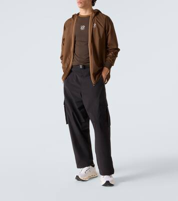 x On 로고 테크니컬 탑 | Loewe