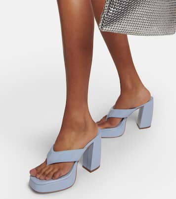 Plateausandalen aus Lackleder | Gia Borghini