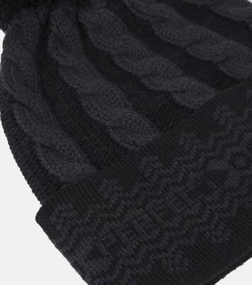 Bobble cable-knit wool beanie | Perfect Moment