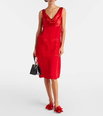 Gemy floral-appliqué satin ballet flats | Ferragamo