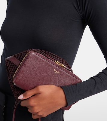 Le Pochon fishnet bucket bag | Alaïa