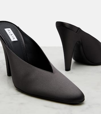Pantoletten Cone aus Satin | Alaïa