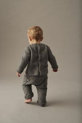 Bebé - set de sudadera y pantalones deportivos | Cozmo