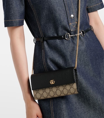 Portemonnaie mit Kettenriemen GG Marmont aus Leder | Gucci