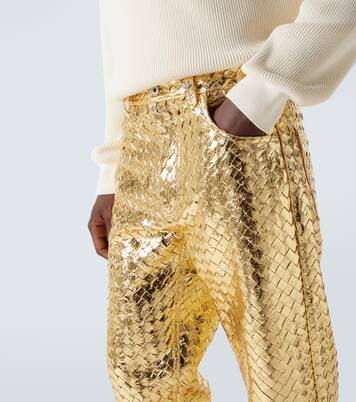 Pantalones rectos de piel Intrecciato metalizada | Bottega Veneta
