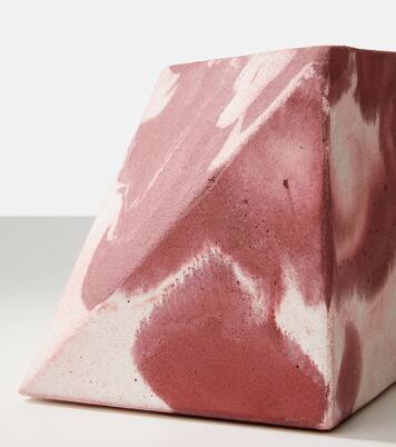 Concrete bookend | Michaël Verheyden