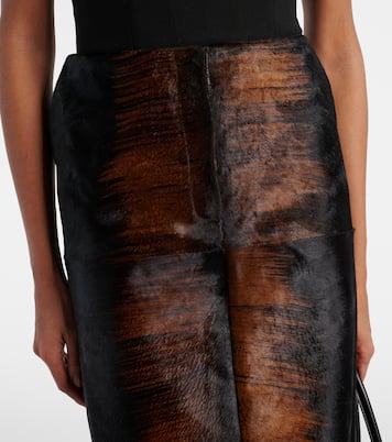 Bedruckter Bleistiftrock aus Kalbshaar | Magda Butrym