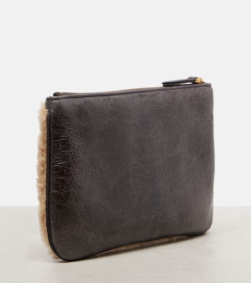 Viva Superstar Medium leather pouch | Valentino Garavani