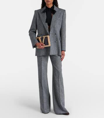 Viva Superstar Medium leather pouch | Valentino Garavani