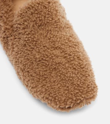 Slip-Ons Orlando aus Shearling | Le Monde Béryl