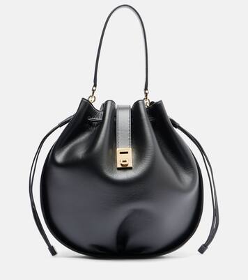 Hug leather bucket bag | Ferragamo