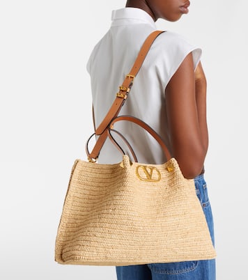 VLogo Medium raffia tote bag | Valentino Garavani