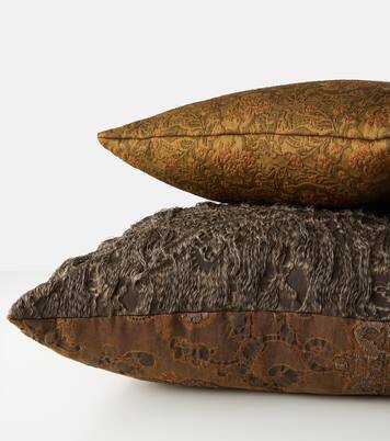 Ademia cushion | The House of Lyria