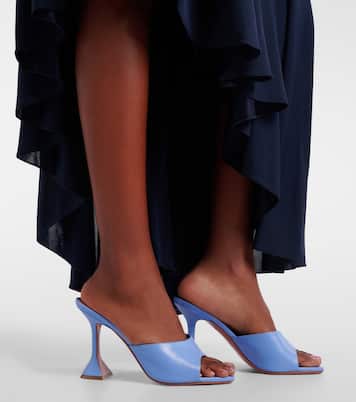 Pantoletten Lupita 95 aus Leder | Amina Muaddi