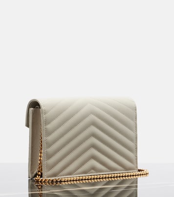 Cassandre Envelope leather wallet on chain | Saint Laurent