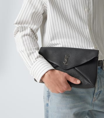 Pouch Cassandre Envelope Large aus Leder | Saint Laurent