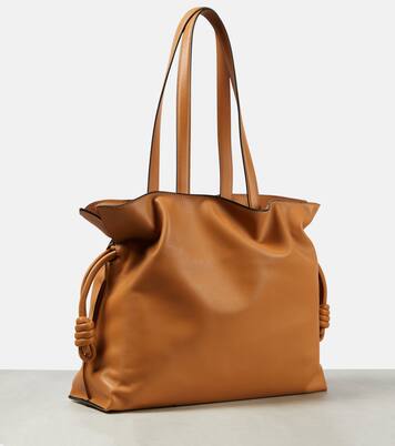 Flamenco Large leather clutch | Loewe