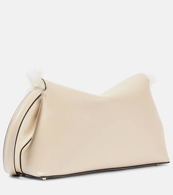 Clutch T-Lock aus Leder mit Shearling | Toteme