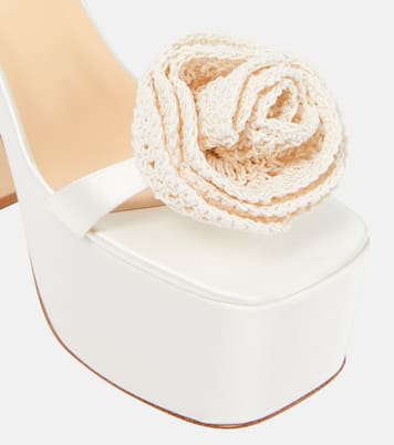 Verzierte Plateausandalen aus Satin | Magda Butrym