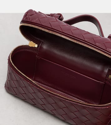 Bang Bang Intrecciato leather vanity bag | Bottega Veneta
