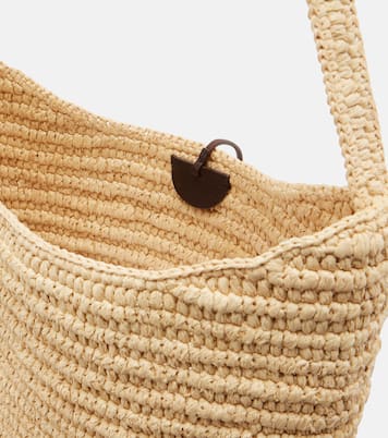 Schultertasche Alma Medium aus Raffiabast | The Row
