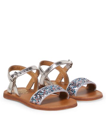 Sandalen Plagette Buckle aus Leder | Pom d'Api