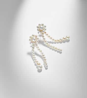 Ohrringe Promenade de Fleur aus Süßwasserperlen mit 14kt Gelbgold (585/1000) | Sophie Bille Brahe