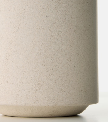 Gallery Object 01 stoneware container | Louise Roe