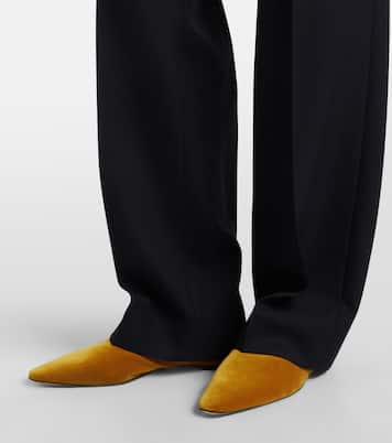 Velvet slip-on shoes | Toteme