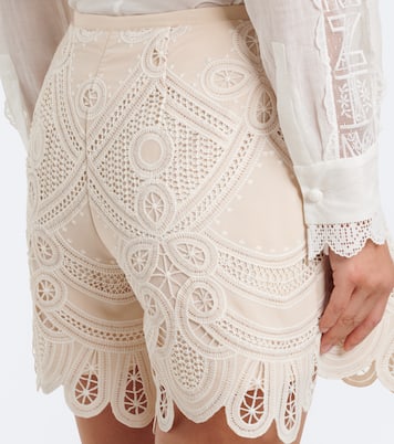 Picture 4 out of 5