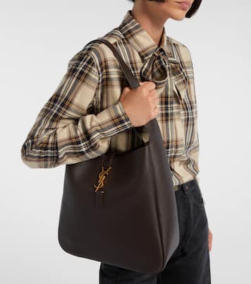 Le 5 à 7 Supple Large leather shoulder bag | Saint Laurent