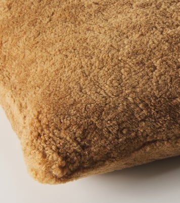 Shearling cushion | Maison de Vacances
