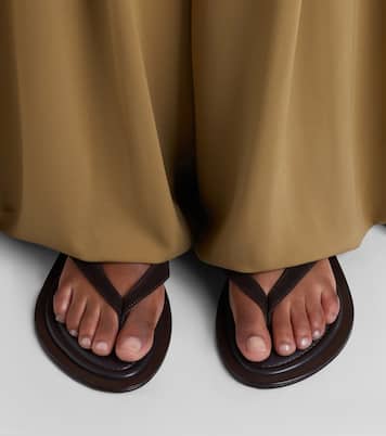 Viola suede thong sandals | A.Emery