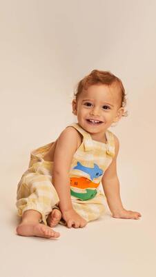 Baby appliqué checked cotton playsuit | Fábula