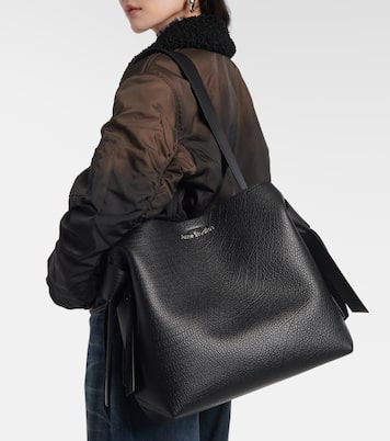 Musubi Medium leather shoulder bag | Acne Studios
