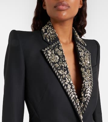 사진 7개 중 4번째