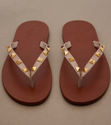 Rockstud leather thong sandals | Valentino Garavani