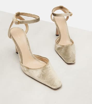 Carla 80 velvet pumps | The Row