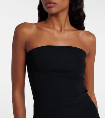 Top | Entire Studios